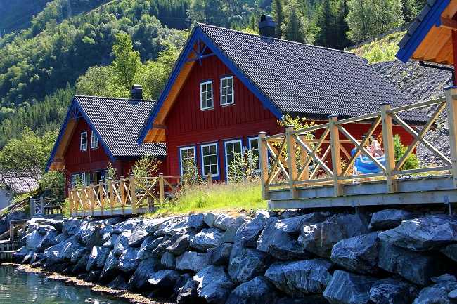Ferienhaus Norwegen direkt am Fjord mit Motorboot